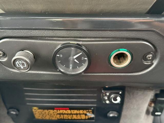 ディフェンダー １１０ＳＥ　５速ＭＴ　パワーステアリング　ＡＢＳ　ＥＴＣ　ＮＯＸ．ＰＭ適合車（26枚目）