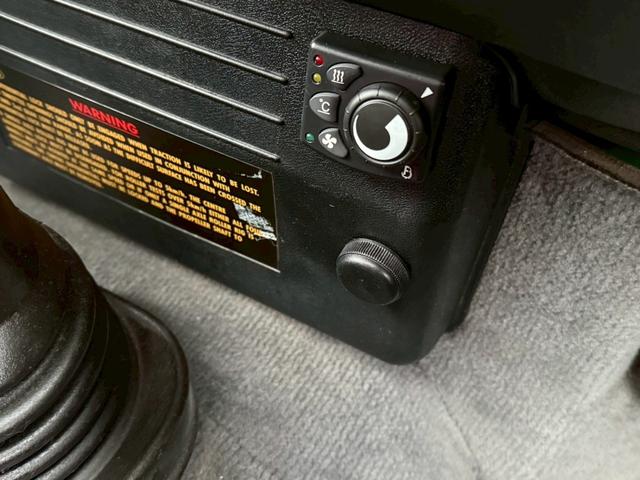 ディフェンダー １１０ＳＥ　５速ＭＴ　パワーステアリング　ＡＢＳ　ＥＴＣ　ＮＯＸ．ＰＭ適合車（27枚目）