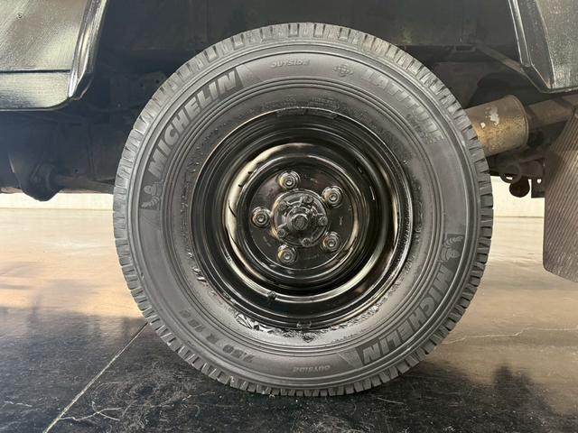 ディフェンダー １１０ＳＥ　５速ＭＴ　パワーステアリング　ＡＢＳ　ＥＴＣ　ＮＯＸ．ＰＭ適合車（37枚目）