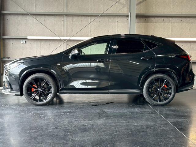 NX NX350h Fスポーツ パノラマルーフ オレンジキャリパー 純正14型ナビ 全周囲カメラ 赤革シート シートベンチレーション ステアリングヒーター ブラインドスポットモニター ナビ連動ドライブレコーダー 電動リアゲート(14枚目)