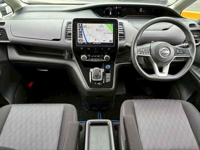 セレナ ｅ－パワー　ハイウェイスターＶ　両側電動スライドドア　プロパイロット　ＥＴＣ　フリップダウンモニター　シートヒーター　アラウンドビューモニター　エマージェンシーブレーキ　クルーズコントロール　　ドラレコ（3枚目）