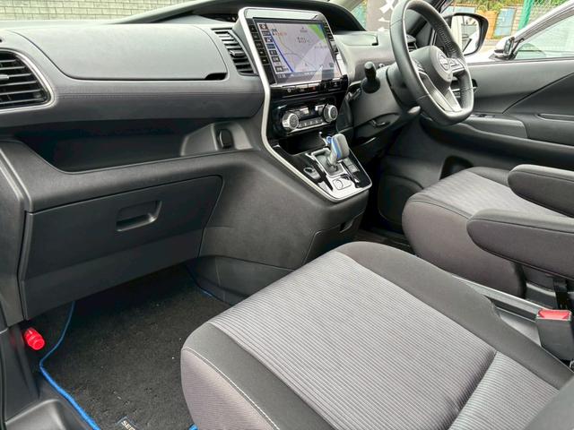 セレナ ｅ－パワー　ハイウェイスターＶ　両側電動スライドドア　プロパイロット　ＥＴＣ　フリップダウンモニター　シートヒーター　アラウンドビューモニター　エマージェンシーブレーキ　クルーズコントロール　　ドラレコ（15枚目）