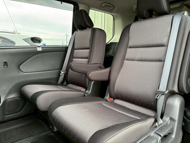 セレナ ｅ－パワー　ハイウェイスターＶ　両側電動スライドドア　プロパイロット　ＥＴＣ　フリップダウンモニター　シートヒーター　アラウンドビューモニター　エマージェンシーブレーキ　クルーズコントロール　　ドラレコ（20枚目）