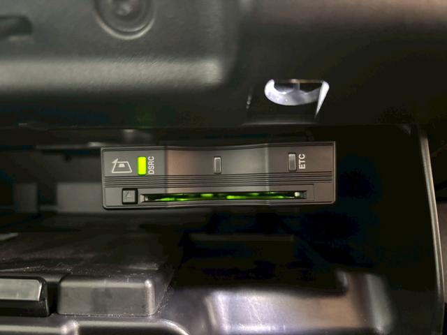 レンジローバーイヴォーク ＳＥ　純正ナビ　全方位カメラ　フルセグＴＶ　シートヒーター　スマートキープッシュスタート　ＭＥＲＩＤＩＡＮサウンドシステム　パワーバックドア　Ｂｌｕｅｔｏｏｔｈ　ドラレコ　ＥＴＣ　純正１８インチアルミ（41枚目）