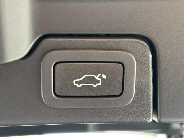 レンジローバーイヴォーク ＳＥ　純正ナビ　全方位カメラ　フルセグＴＶ　シートヒーター　スマートキープッシュスタート　ＭＥＲＩＤＩＡＮサウンドシステム　パワーバックドア　Ｂｌｕｅｔｏｏｔｈ　ドラレコ　ＥＴＣ　純正１８インチアルミ（43枚目）