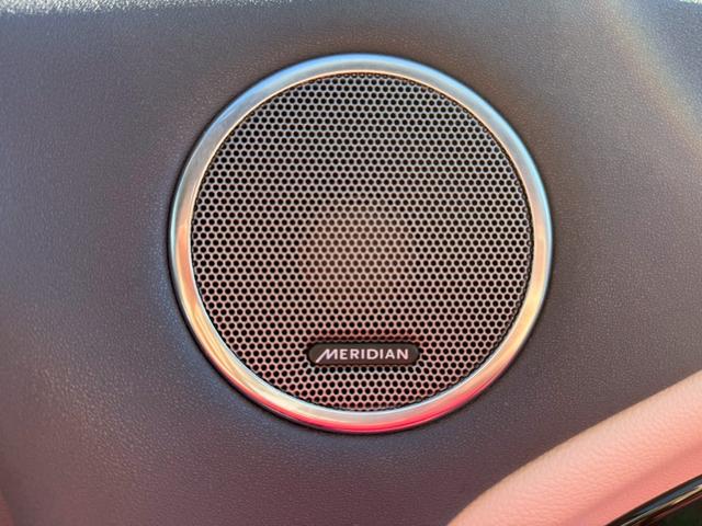 レンジローバーイヴォーク SEプラス 本革シート 純正ナビ 全方位カメラ フルセグTV シートヒーター スマートキープッシュスタート MERIDIANサウンドシステム パワーバックドア Bluetooth ETC 純正18インチアルミ(37枚目)