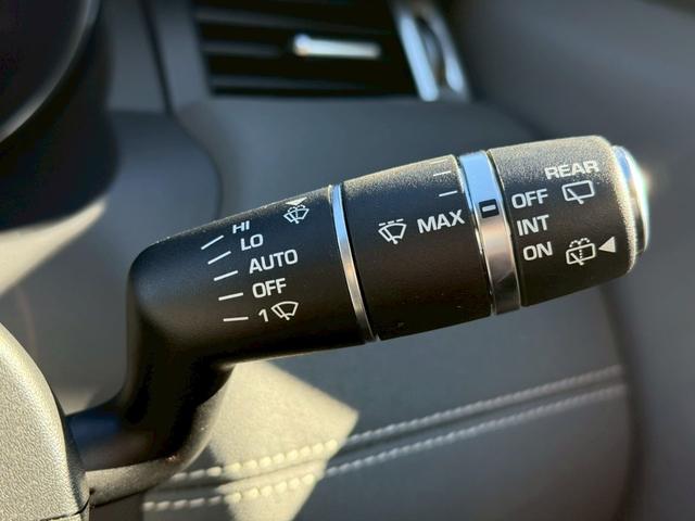 レンジローバーイヴォーク SEプラス 本革シート 純正ナビ 全方位カメラ フルセグTV シートヒーター スマートキープッシュスタート MERIDIANサウンドシステム パワーバックドア Bluetooth ETC 純正18インチアルミ(39枚目)