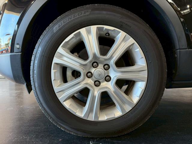 レンジローバーイヴォーク SEプラス 本革シート 純正ナビ 全方位カメラ フルセグTV シートヒーター スマートキープッシュスタート MERIDIANサウンドシステム パワーバックドア Bluetooth ETC 純正18インチアルミ(50枚目)