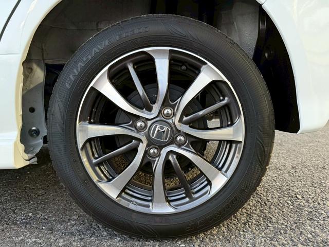 Ｎ－ＢＯＸカスタム ベースグレード　純正８インチ大型ナビ　フルセグＴＶ　全方位カメラ　ＥＴＣ　Ｂｌｕｅｔｏｏｔｈ　両側電動スライドドア　スマートキープッシュスタート　ステアリングスイッチ　ＬＥＤヘッドライト　純正アルミホイール（46枚目）