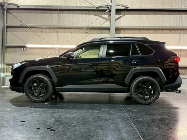 RAV4 アドベンチャー オフロードパッケージII 純正10.5インチナビ パノラミックビューモニター 前席パワーシート シートヒーター シートエアコン デジタルインナーミラー パワーバックドア Bluetooth フルセグTV 純正18インチアルミ(14枚目)