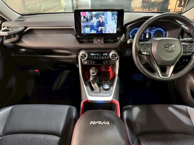 RAV4 アドベンチャー オフロードパッケージII 純正10.5インチナビ パノラミックビューモニター 前席パワーシート シートヒーター シートエアコン デジタルインナーミラー パワーバックドア Bluetooth フルセグTV 純正18インチアルミ(15枚目)