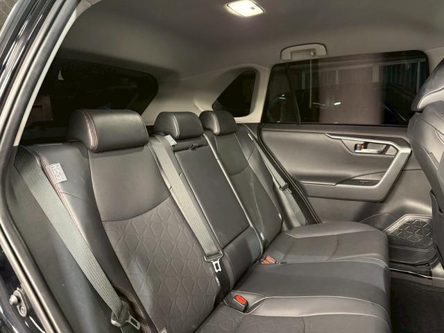 RAV4 アドベンチャー オフロードパッケージII 純正10.5インチナビ パノラミックビューモニター 前席パワーシート シートヒーター シートエアコン デジタルインナーミラー パワーバックドア Bluetooth フルセグTV 純正18インチアルミ(20枚目)