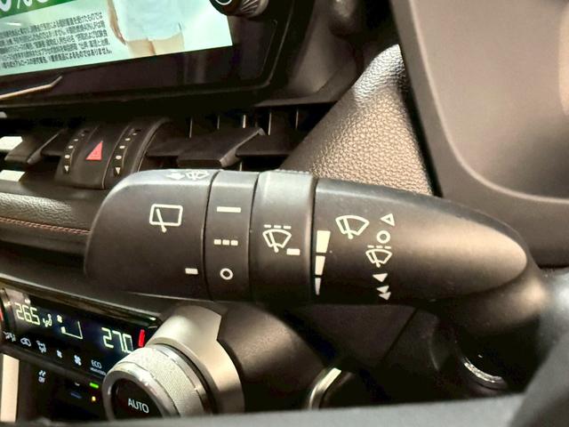 RAV4 アドベンチャー オフロードパッケージII 純正10.5インチナビ パノラミックビューモニター 前席パワーシート シートヒーター シートエアコン デジタルインナーミラー パワーバックドア Bluetooth フルセグTV 純正18インチアルミ(32枚目)