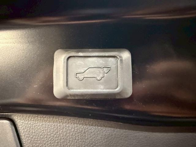RAV4 アドベンチャー オフロードパッケージII 純正10.5インチナビ パノラミックビューモニター 前席パワーシート シートヒーター シートエアコン デジタルインナーミラー パワーバックドア Bluetooth フルセグTV 純正18インチアルミ(39枚目)