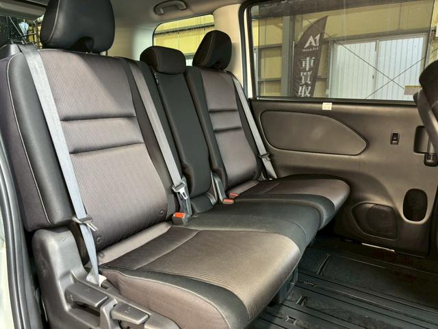 セレナ ハイウェイスター　Ｖセレクション　純正９インチナビ　プロパイロット　アラウンドビューモニター　フリップダウンモニター　両側電動スライドドア　スマートルームミラー　ドライブレコーダー　フルセグＴＶ　Ｂｌｕｅｔｏｏｔｈ　純正アルミホイール（18枚目）