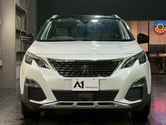 ３００８ アリュール　ＬＥＤパッケージ　純正ナビ　パノラミックサンルーフ　スマートキープッシュスタート　Ｂｌｕｅｔｏｏｔｈ　バックカメラ　ハーフレザーシート　ＥＴＣ　ＬＥＤヘッドライト　クルーズコントロール　純正１８インチアルミ（8枚目）