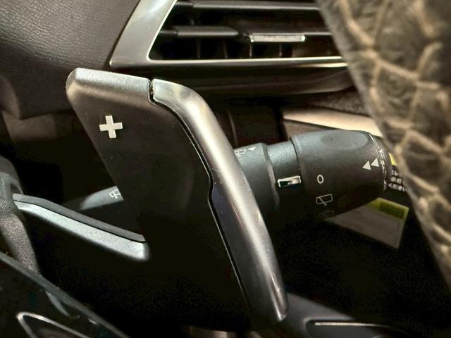 ３００８ アリュール　ＬＥＤパッケージ　純正ナビ　パノラミックサンルーフ　スマートキープッシュスタート　Ｂｌｕｅｔｏｏｔｈ　バックカメラ　ハーフレザーシート　ＥＴＣ　ＬＥＤヘッドライト　クルーズコントロール　純正１８インチアルミ（30枚目）