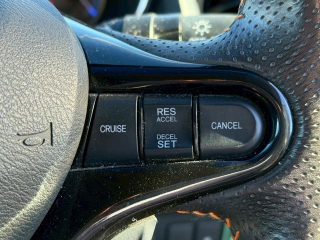 フィットシャトルハイブリッド ハイブリッド・スマートセレクション　純正ナビ　バックカメラ　ＥＴＣ　ハーフレザーシート　クルーズコントロール　フルセグＴＶ　Ｂｌｕｅｔｏｏｔｈ　スマートキー　電動格納ミラー　オートライト　フロントフォグランプ　１５インチアルミ（26枚目）