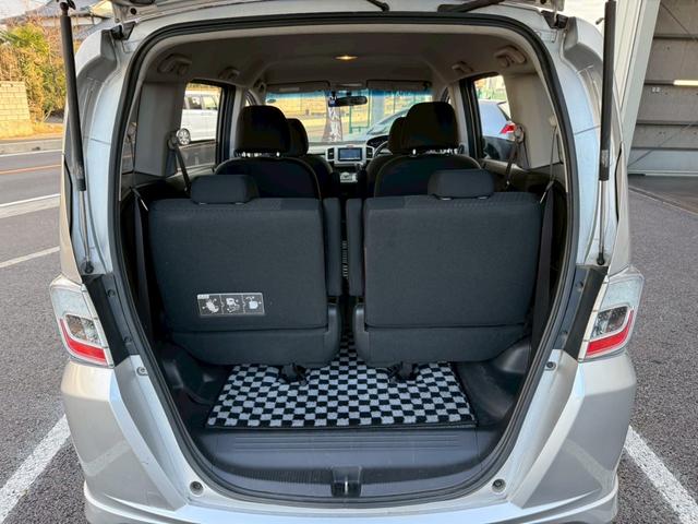 フリードハイブリッド ジャストセレクション　６人乗り　カロッツェリアナビ　電動スライドドア　バックカメラ　ＴＶ　Ｂｌｕｅｔｏｏｔｈ　ドライブレコーダー　クルーズコントロール　ＥＴＣ　スマートキー　オートライト　電動格納ミラー　オートエアコン（22枚目）