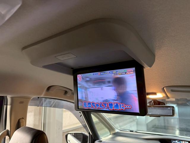 セレナ ハイウェイスターＶ　４ＷＤ　純正９インチ大型ナビ　後席モニター　プロパイロット　アラウンドビューモニター　デジタルインナーミラー　ステアリングヒーター　両側電動スライドドア　オプション防水シート　純正アルミホイール（32枚目）