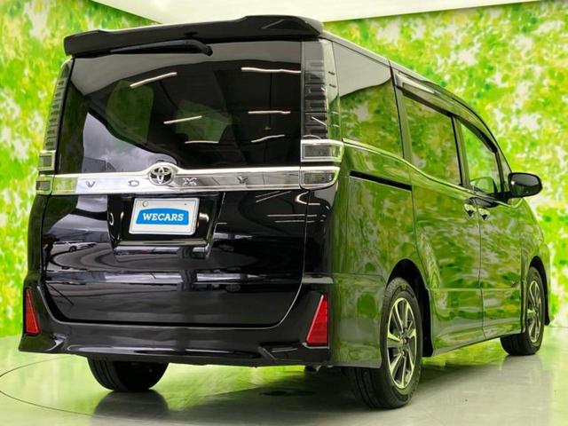 全国に店舗を展開しているのでどこでもお取り寄せが可能です！この車が気になるけど遠方だから・・・と諦める必要はありません！※別途陸送費が必要です。