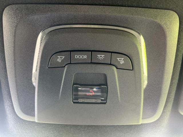 国産車から輸入車まで多様なお客様のニーズのお応えできるように、全国規模で豊富な在庫展開!車のことならWECARSへ!