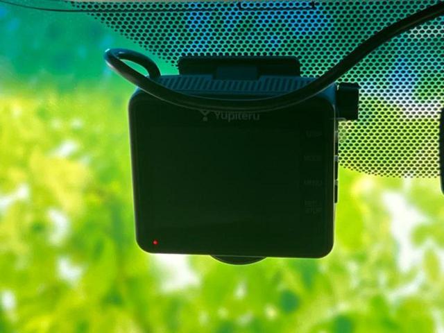 ナビ、ドラレコ、ETC、フリップダウンモニター、デジタルインナーミラーetc…後付け可能です!オプションも豊富に取り揃えておりますのでご安心ください!