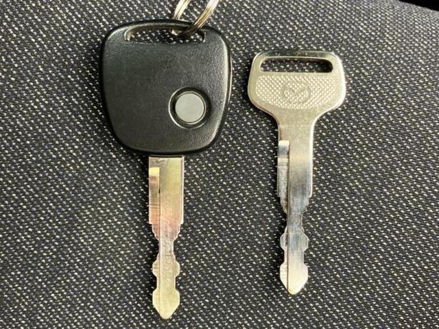 国産車から輸入車まで多様なお客様のニーズのお応えできるように、全国規模で豊富な在庫展開！車のことならＷＥＣＡＲＳへ！