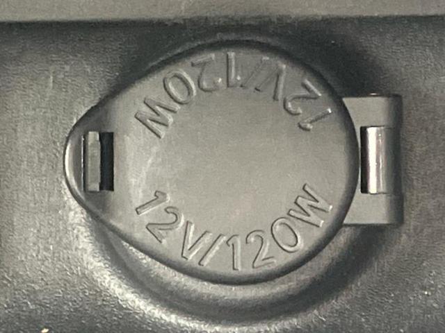 国産車から輸入車まで多様なお客様のニーズのお応えできるように、全国規模で豊富な在庫展開！車のことならＷＥＣＡＲＳへ！