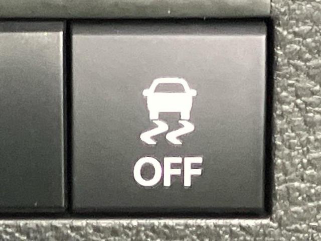 国産車から輸入車まで多様なお客様のニーズのお応えできるように、全国規模で豊富な在庫展開！車のことならＷＥＣＡＲＳへ！