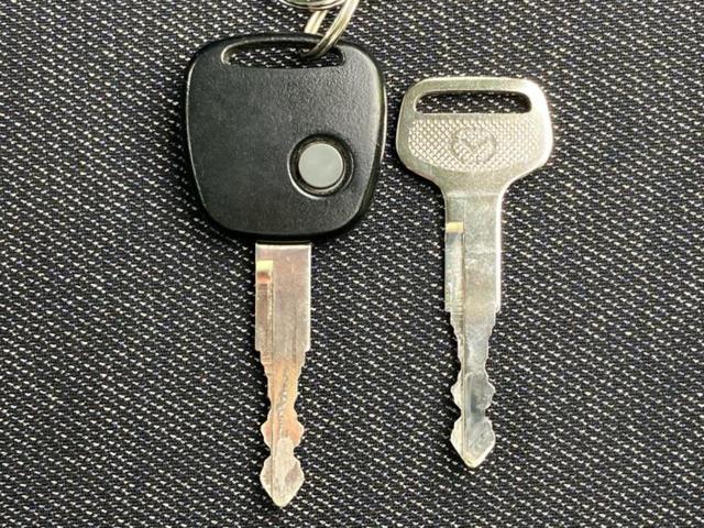 国産車から輸入車まで多様なお客様のニーズのお応えできるように、全国規模で豊富な在庫展開！車のことならＷＥＣＡＲＳへ！