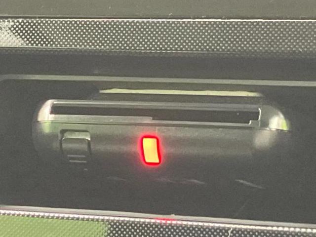 お車に合わせて無料保証以外にも、保証範囲、期間、距離を拡充させた有料保証もご用意しております！中古車の購入が初めてで不安・・・というお客様もご安心ください！