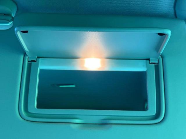 ＷＥＣＡＲＳの展示場では実際に見て、触ってお車をお選びいただけます！知識の豊富な営業スタッフが様々なカーライフをご提案いたします！