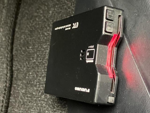 お車に合わせて無料保証以外にも、保証範囲、期間、距離を拡充させた有料保証もご用意しております！中古車の購入が初めてで不安・・・というお客様もご安心ください！