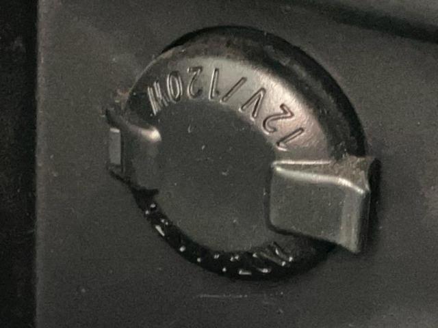 お車に合わせて無料保証以外にも、保証範囲、期間、距離を拡充させた有料保証もご用意しております！中古車の購入が初めてで不安・・・というお客様もご安心ください！