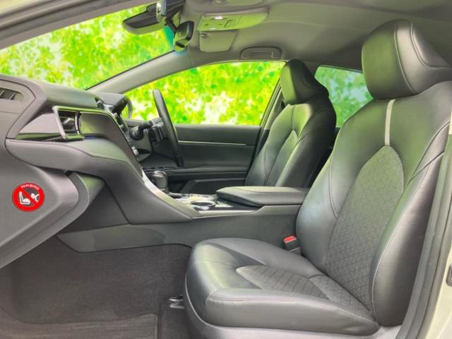 カムリ ＷＳレザーパッケージ　ＴＲＤエアロ／保証書／純正　８インチ　ＳＤナビ／トヨタセーフティセンス／シートヒーター／車線逸脱防止支援システム／シート　合皮／ドライブレコーダー　社外／ヘッドランプ　ＬＥＤ／ＵＳＢジャック　禁煙車（6枚目）