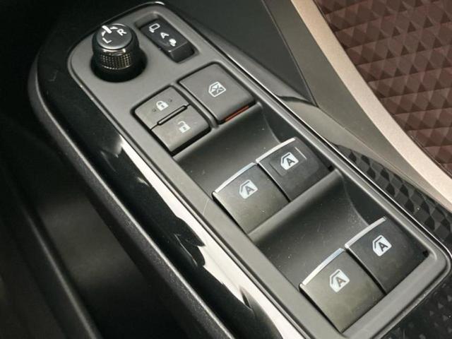 国産車から輸入車まで多様なお客様のニーズのお応えできるように、全国規模で豊富な在庫展開！車のことならＷＥＣＡＲＳへ！