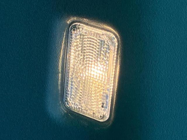 ナビ、ドラレコ、ＥＴＣ、フリップダウンモニター、デジタルインナーミラーｅｔｃ…後付け可能です！オプションも豊富に取り揃えておりますのでご安心ください！