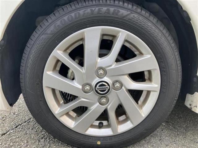 お車に合わせて無料保証以外にも、保証範囲、期間、距離を拡充させた有料保証もご用意しております！中古車の購入が初めてで不安・・・というお客様もご安心ください！