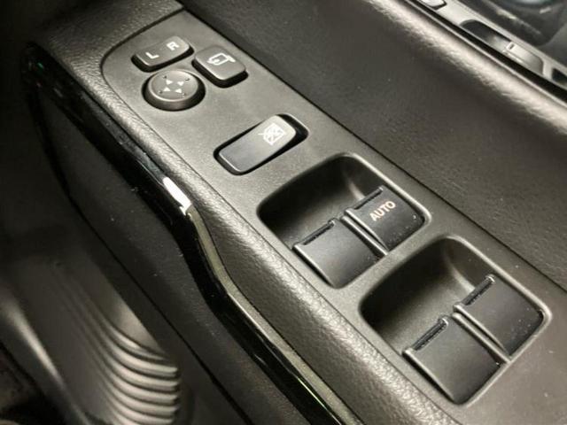 国産車から輸入車まで多様なお客様のニーズのお応えできるように、全国規模で豊富な在庫展開！車のことならＷＥＣＡＲＳへ！