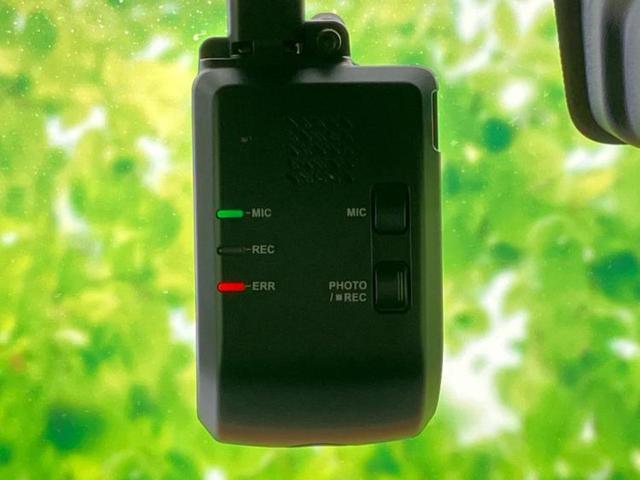 ＷＥＣＡＲＳでは登録（届出）済未使用車や走行距離１万ｋｍ未満の在庫車も多数ご用意しております！状態は良いものが良いけど、新車は高いな・・・そんなお客様にオススメです！