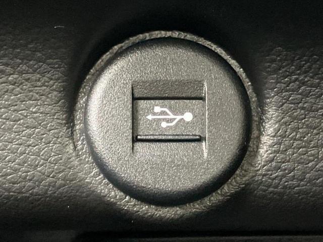 国産車から輸入車まで多様なお客様のニーズのお応えできるように、全国規模で豊富な在庫展開！車のことならＷＥＣＡＲＳへ！