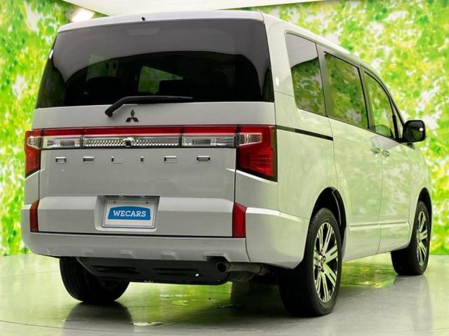 デリカＤ：５ ４ＷＤ　Ｐ　新品タイヤ／保証書／社外　９インチ　ＳＤナビ／衝突安全装置／両側電動スライドドア／シートヒーター／全方位モニター／車線逸脱防止支援システム／電動バックドア／ヘッドランプ　ＬＥＤ　衝突被害軽減システム（3枚目）