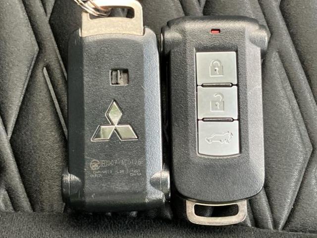 デリカＤ：５ ４ＷＤ　Ｐ　新品タイヤ／保証書／社外　９インチ　ＳＤナビ／衝突安全装置／両側電動スライドドア／シートヒーター／全方位モニター／車線逸脱防止支援システム／電動バックドア／ヘッドランプ　ＬＥＤ　衝突被害軽減システム（34枚目）