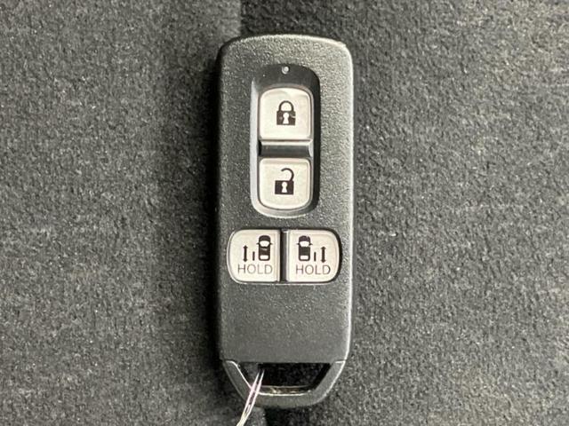 ＷＥＣＡＲＳでは各商談席に大型モニターをご用意しております！見やすい大画面でゆったりと全国の在庫をご覧いただけます！是非ご来店お待ちしております！