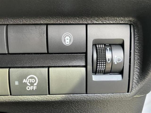 国産車から輸入車まで多様なお客様のニーズのお応えできるように、全国規模で豊富な在庫展開！車のことならＷＥＣＡＲＳへ！