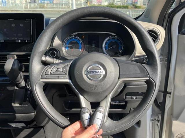 お車に合わせて無料保証以外にも、保証範囲、期間、距離を拡充させた有料保証もご用意しております！中古車の購入が初めてで不安・・・というお客様もご安心ください！