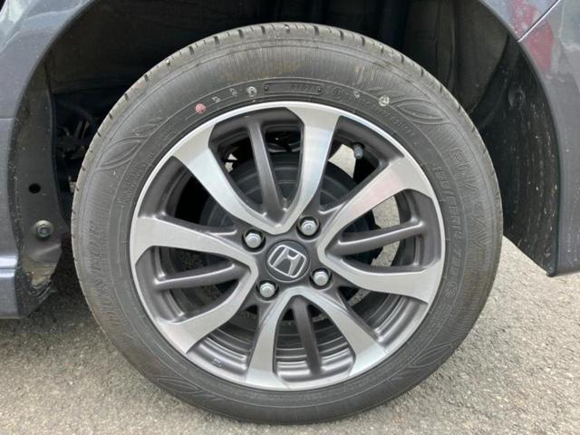 お車に合わせて無料保証以外にも、保証範囲、期間、距離を拡充させた有料保証もご用意しております！中古車の購入が初めてで不安・・・というお客様もご安心ください！