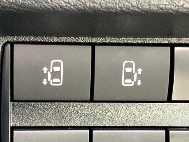 国産車から輸入車まで多様なお客様のニーズのお応えできるように、全国規模で豊富な在庫展開！車のことならＷＥＣＡＲＳへ！