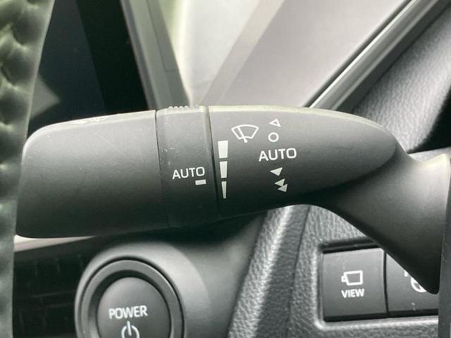 プリウス Ｚ　保証書／ディスプレイオーディオ＋ナビ１２．３インチ／トヨタセーフティセンス／エアーシート　前席／パノラミックビューモニター／車線逸脱防止支援システム／シート　合皮　衝突被害軽減システム　全周囲カメラ（17枚目）